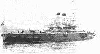 Броненосный корабль "Екатерина II" уходит в море