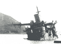 Эскадренный броненосец "Победа", затопленный в Порт-Артуре, начало 1905 года