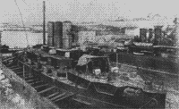 "Иоанн Златоуст" в доке во время установки дополнительного бронирования оконечностей. Ноябрь 1908 года