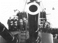 Команда эскадренного броненосца "Император Александр III" во время посещения корабля императором Николаем II, Кронштадт, 26 августа 1904 года