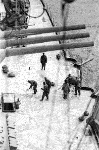 Линейный корабль "Парижская Коммуна", 1940 год