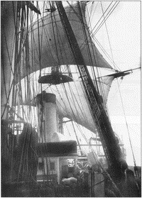 Полуброненосный фрегат "Герцог Эдинбургский" под парусами