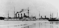 Броненосный крейсер "Громобой" на якоре