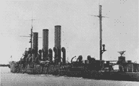 Крейсер "Аврора" в Ораниенбауме, 1942 год