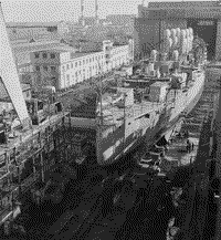 Крейсер "Аврора" после вывода из эллинга, апрель 1987 года