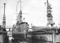 Спуск крейсера "Аврора" на заводе имени Жданова, 18 апреля 1987 года