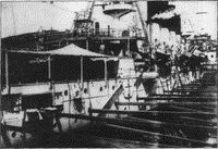 Крейсер "Варяг" в порт-артурском доке, подготовка к покраске в оливковый цвет, 29 сентября - 5 октября 1903 года
