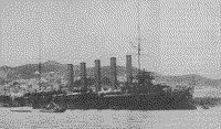 Бронепалубный крейсер "Аскольд" - флагманский корабль Сибирской флотилии на рейде Владивостока