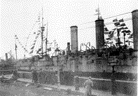 Броненосный крейсер "Адмирал Макаров" на Неве, 1 мая 1918 года