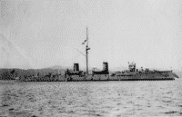 Японский крейсер "Судзуя" в Куре, 7 ноября 1908 года