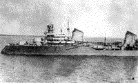 Крейсер "Максим Горький" после подрыва на мине, 23 июня 1941 года