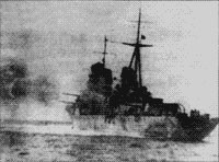 Крейсер "Молотов" ведет огонь, 1941-1942 годы