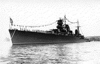 Крейсер "Молотов" на бочках в Севастополе после войны
