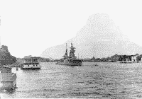 Крейсер проекта 68-К "Железняков" на Неве, конец 1970-х годов