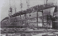 Крейсер "Орджоникидзе" на стапеле завода №198 в Николаеве в годы оккупации
