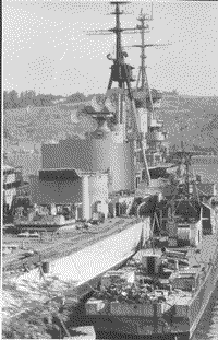 Крейсер "Дзержинский" в процессе разоружения, 1988 год