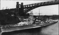 Легкий крейсер "Нюрнберг" проходит Кильский канал