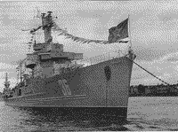 Легкий крейсер "Адмирал Макаров" на Неве, середина 1950-х годов