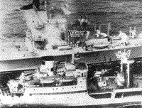 Противолодочный крейсер "Ленинград" и танкер "Борис Чиликин", 1969 год