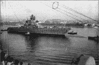 Крейсер "Киев" проходит размагничивание в устье "Южного Буга", 1975 год