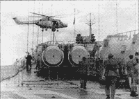 Над палубой ТАКР "Баку" вертолет "Линкс" ВМС Великобритании, 1988 год