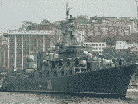 Ракетный крейсер "Варяг" во Владивостоке, 20 июля 2005 года 09:11