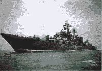 Гвардейский ракетный крейсер "Варяг" на переходе во Владивосток после совершения дружественного визита в порт Шанхай, КНР, октябрь 1999 года