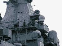 Ракетный крейсер "Варяг" в Ичхоне, Южная Корея, 10 февраля 2004 года