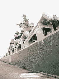 Ракетный крейсер "Варяг" в Ичхоне, Южная Корея, 10 февраля 2004 года