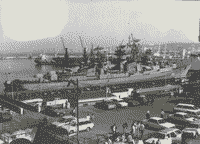 Большой противолодочный корабль "Комсомолец Украины" в Алжире, осень 1987 года