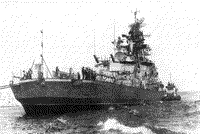 Гвардейский большой противолодочный корабль "Красный Кавказ" в Севастопольской бухте, апрель 1992 года