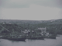 БПК "Керчь", СКР "Сметливый", БДК "Орск" в Северной бухте Севастополя, 8 апреля 2008 года 09:26