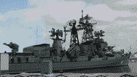 Большой противолодочный корабль "Сметливый" у Минной стенки в Севастополе, 1 ноября 2008 года 13:37
