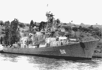 Большой противолодочный корабль "Красный Крым" в Севастополе на разоружении, 1994 год
