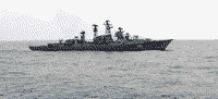 Большой противолодочный корабль "Одаренный" в Японском море во время поисков обломков южнокорейского самолета, конец 1983 года