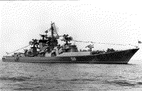 Большой противолодочный корабль "Маршал Ворошилов" в Амурском заливе, июль 1987 года