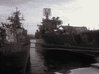 Сторожевой корабль "Сметливый" и большой противолодочный корабль "Керчь" у стенки в Севастополе, 11 февраля 2008 года 16:25