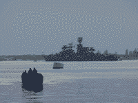 Большой противолодочный корабль "Керчь" в Северной бухте Севастополя, 4 мая 2008 года 13:38