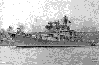 Большой противолодочный корабль "Петропавловск" у 12-го причала в Севастополе, 1978 год