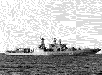 Большой противолодочный корабль пр. 1155 "Вице-адмирал Кулаков" после потери в шторм 31 декабря 1983 года АП на грот-мачте, начало 1984 года