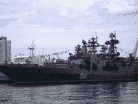 Большой противолодочный корабль "Адмирал Трибуц" во Владивостоке