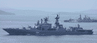 Большой противолодочный корабль "Адмирал Трибуц" на репетиции парада ко Дню ВМФ, конец июля 2006 года