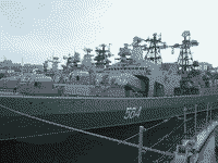 Большие противолодочные корабли "Адмирал Трибуц", "Адмирал Виноградов", "Маршал Шапошников" во Владивостоке, 14 августа 2007 года