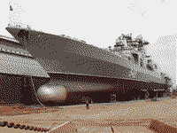 Большой противолодочный корабль "Маршал Шапошников" в доке, 2 мая 2005 года 15:18