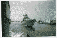 Большой противолодочный корабль "Североморск" в Морском канале Санкт-Петербурга