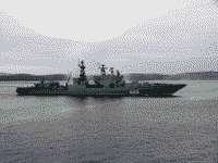 БПК "Адмирал Левченко" в Североморске, 16 октября 2004 года 10:07