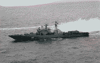 Большой противолодочный корабль "Адмирал Левченко" во время совместных с американцами учений, 1 июля 1992 года