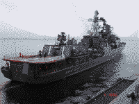 Большой противолодочный корабль "Адмирал Левченко" в Североморске, 9 августа 2006 года 10:42
