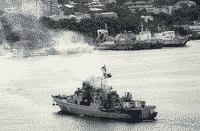 БПК "Адмирал Пантелеев" во Владивостоке лето 2003 года