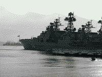 Большой противолодочный корабль "Адмирал Пантелеев" у 33-го причала во Владивостоке
